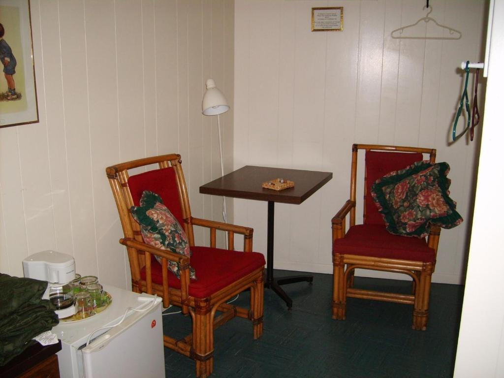 Capricorn Motel Royale 1000 Islands Lansdowne Экстерьер фото