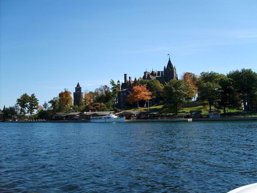 Capricorn Motel Royale 1000 Islands Lansdowne Экстерьер фото